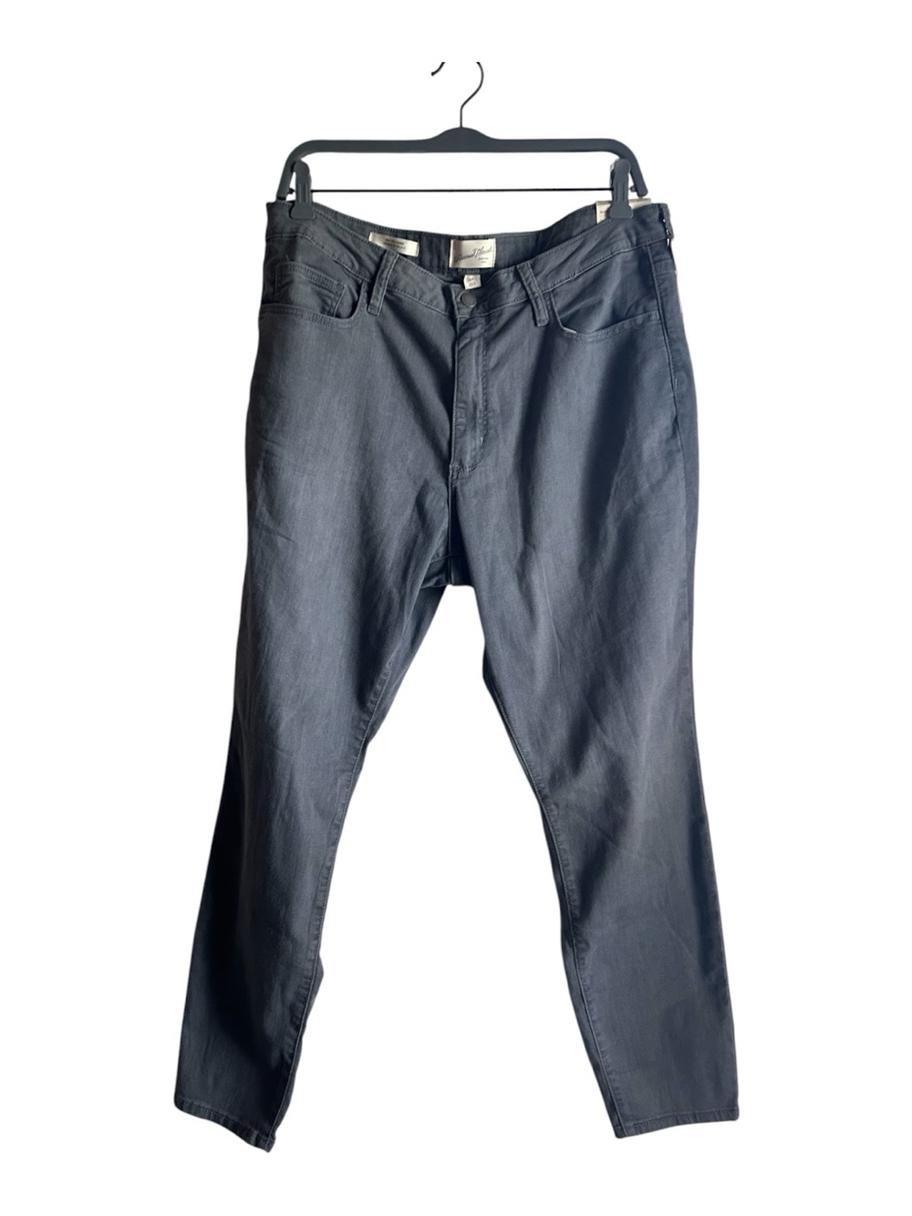 Universal Thread Women's Size 16R Skinny Jeans in Charcoal